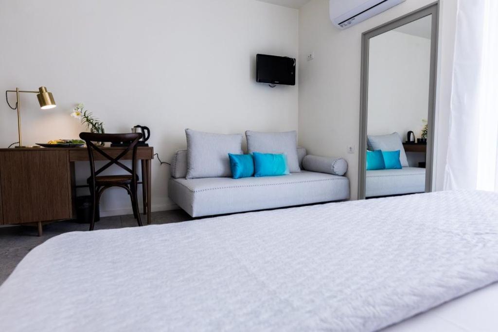 الشقق الفندقية كارباثوسفي  Lemon Tree House المظهر الخارجي الصورة
