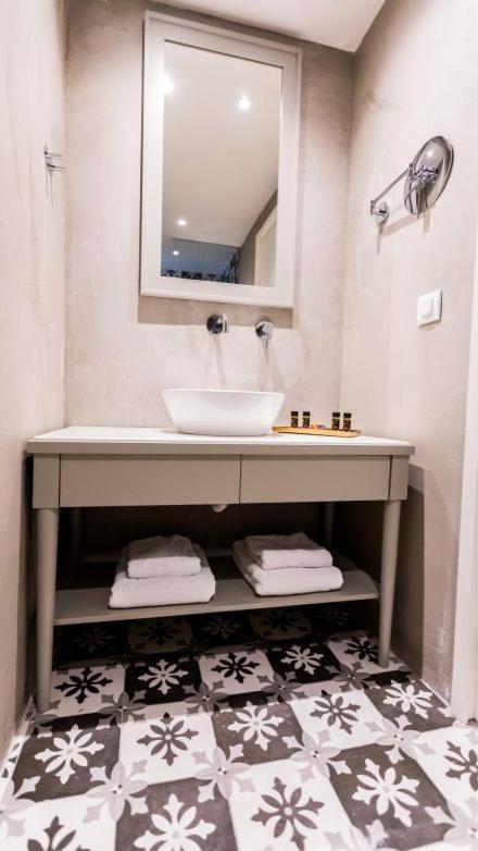الشقق الفندقية كارباثوسفي  Lemon Tree House المظهر الخارجي الصورة